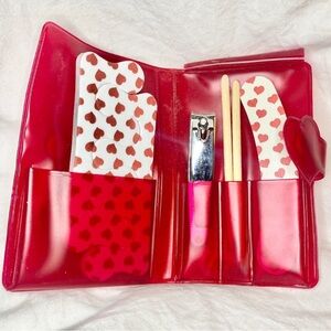 💞 New Avon 7-Piece Heart Manicure / Pedicure Tool Set With Case